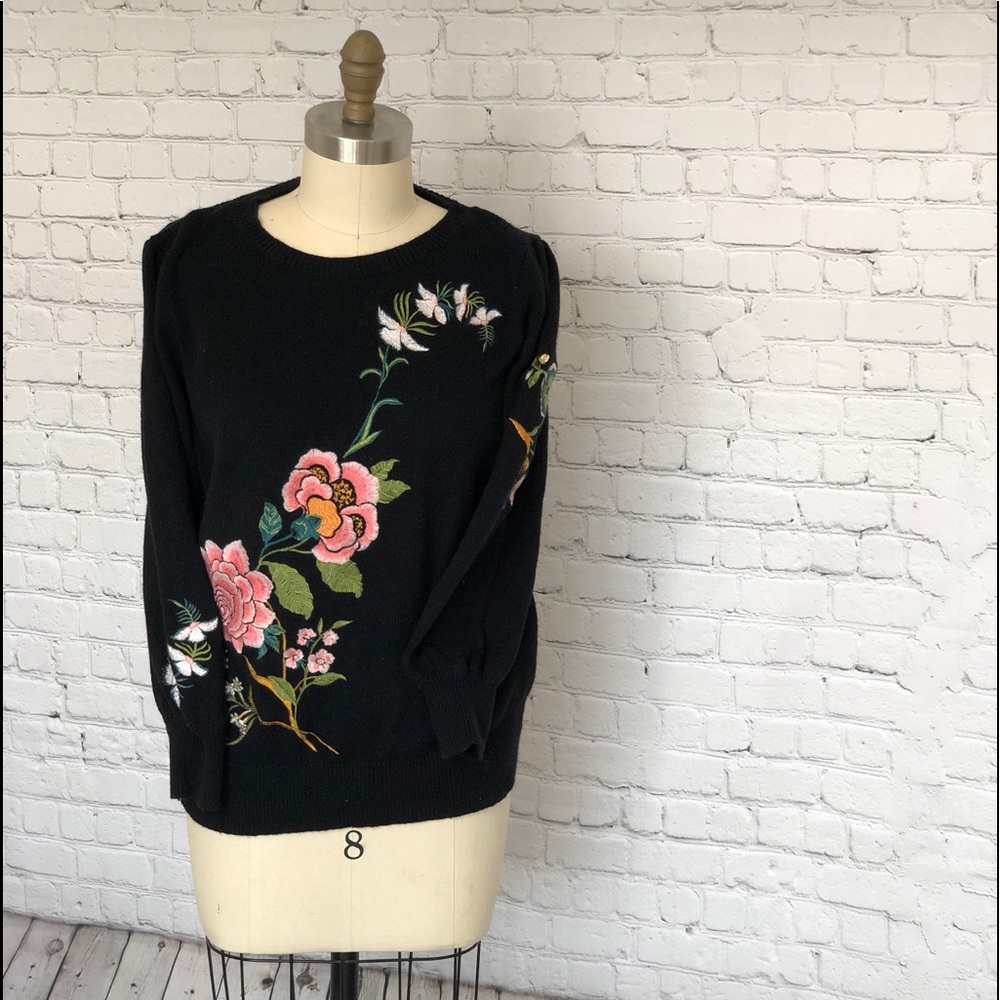 LOFT Embroidered 3/4 length sleeve sweater
